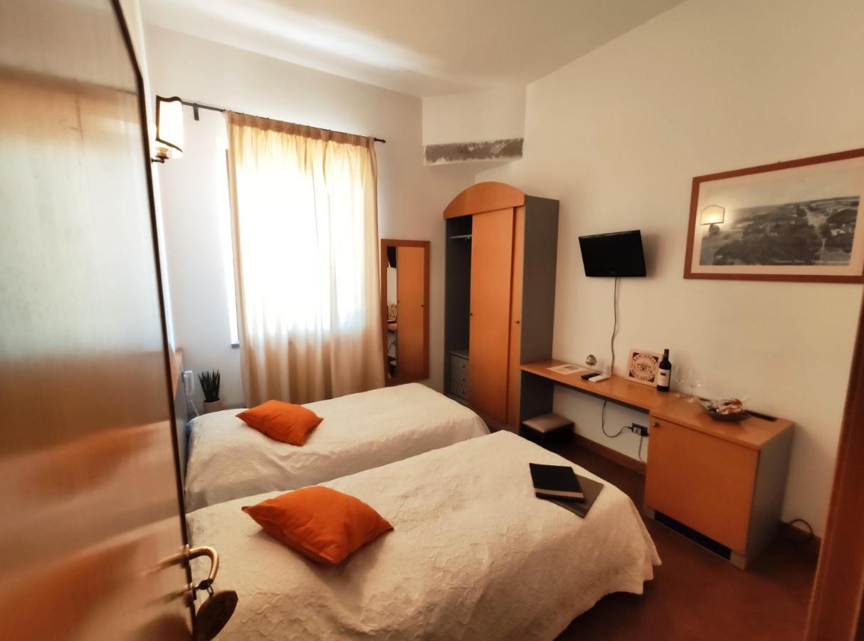 Locanda Menabuoi Donoratico Esterno foto