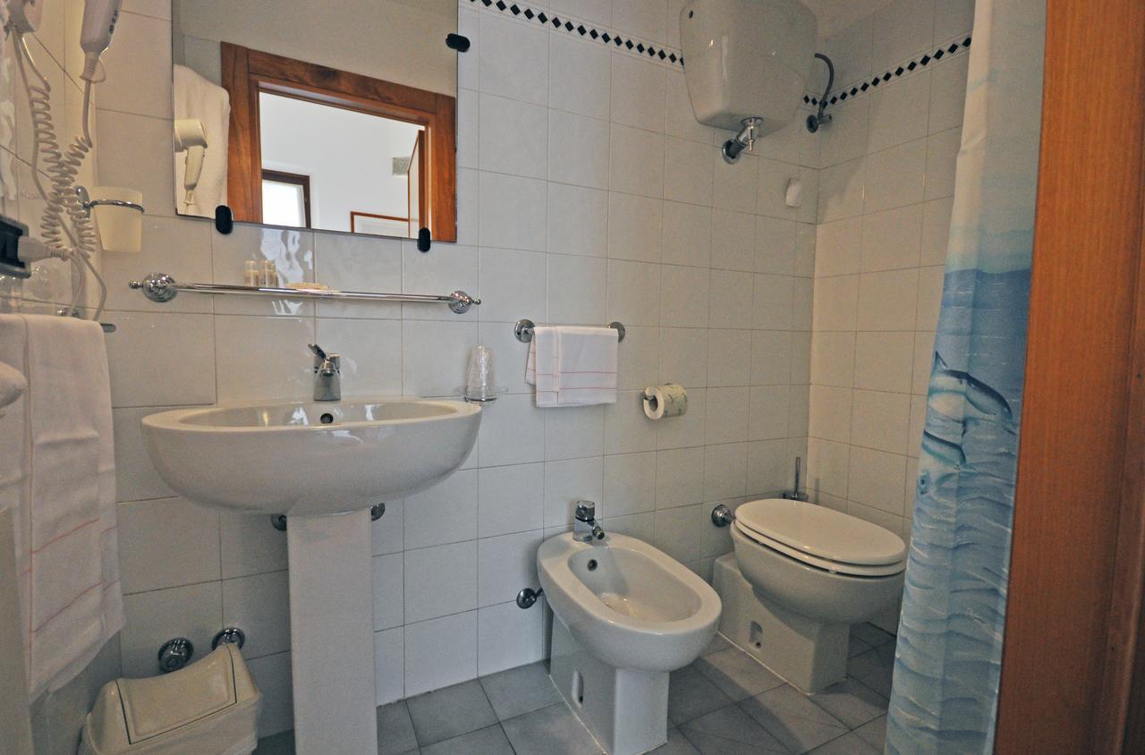 Locanda Menabuoi Donoratico Esterno foto