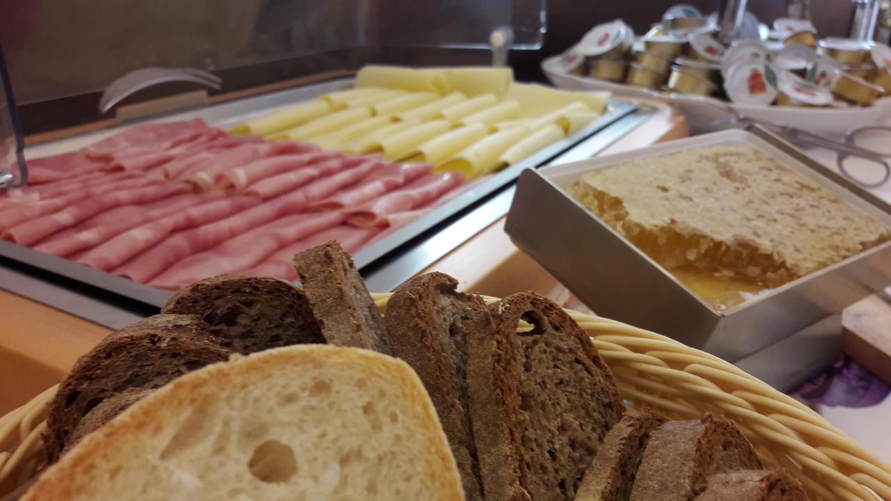 Locanda Menabuoi Donoratico Esterno foto