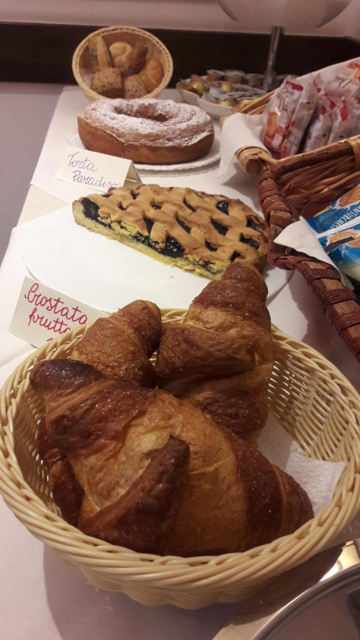 Locanda Menabuoi Donoratico Esterno foto